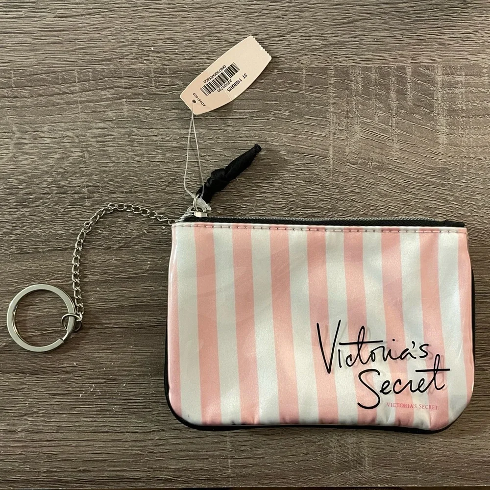 NWT VICTORIA'S SECRET SIGNATURE STRIPE MAKEUP BAG  COIN PURSE CHAIN